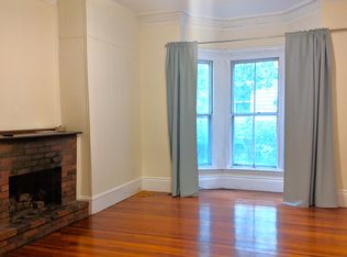 69 Dana St #2L, Cambridge, MA 02138