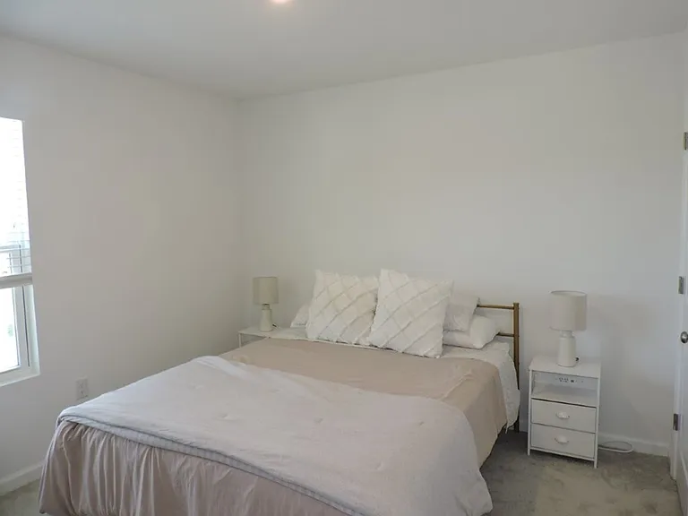 4664 Carlstrom Ln — Photo 23