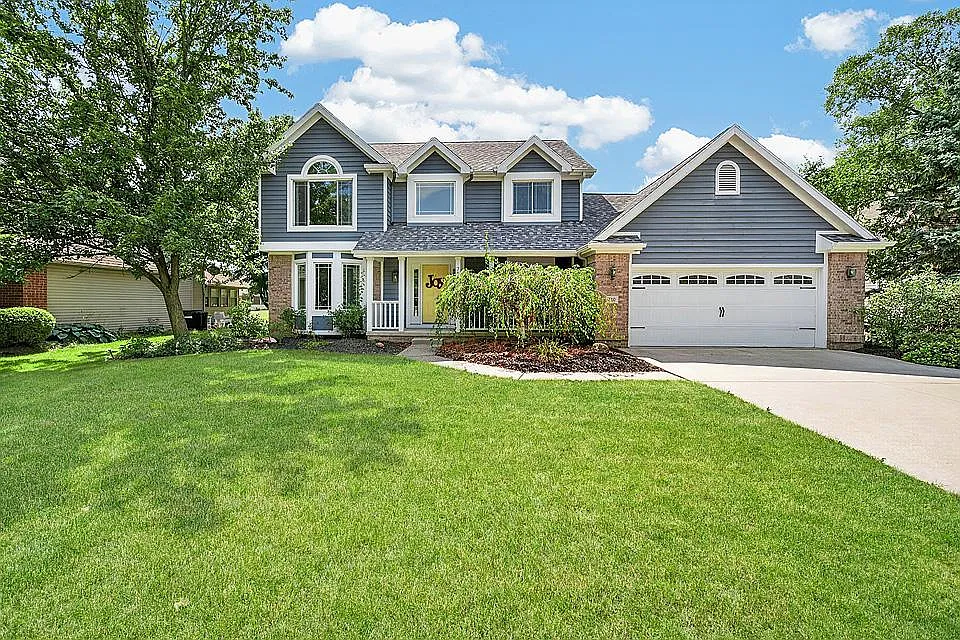 730 Parkview Dr