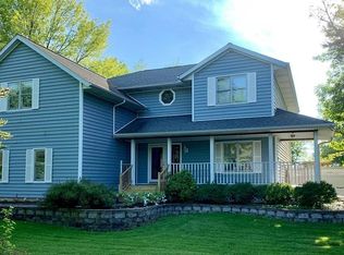 9815 S Main St, Chatham, IL 62629
