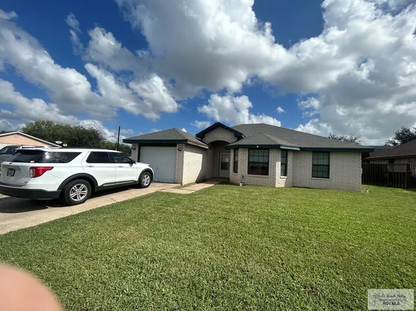 1613 S 3rd St, Harlingen, TX 78550