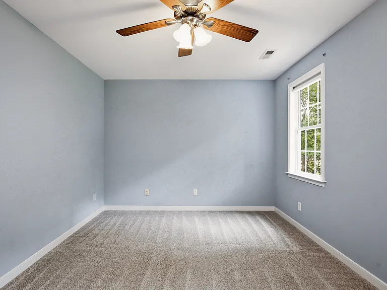 4908 Stoney Creek Pkwy — Photo 32