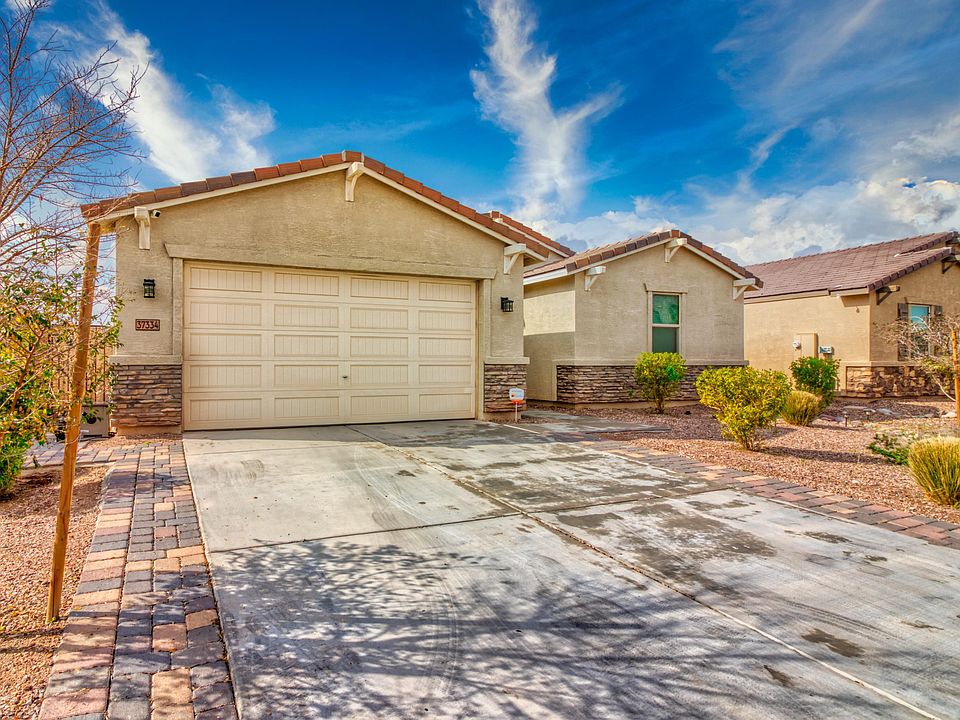 1st image of 37334 N Yellowstone Dr