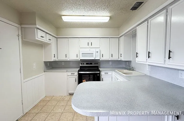 4427 75th Dr #A — Photo 11