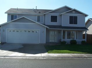 110 S Glacier St, Moxee, WA 98936