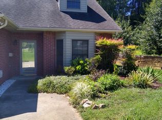103 Pinewood Dr, Lenoir City, TN 37771