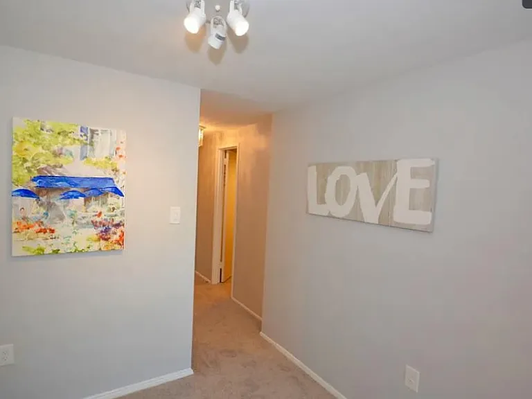 801 N Pitt St #611 — Photo 8