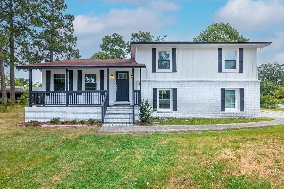1st image of 2557 Andorra Dr