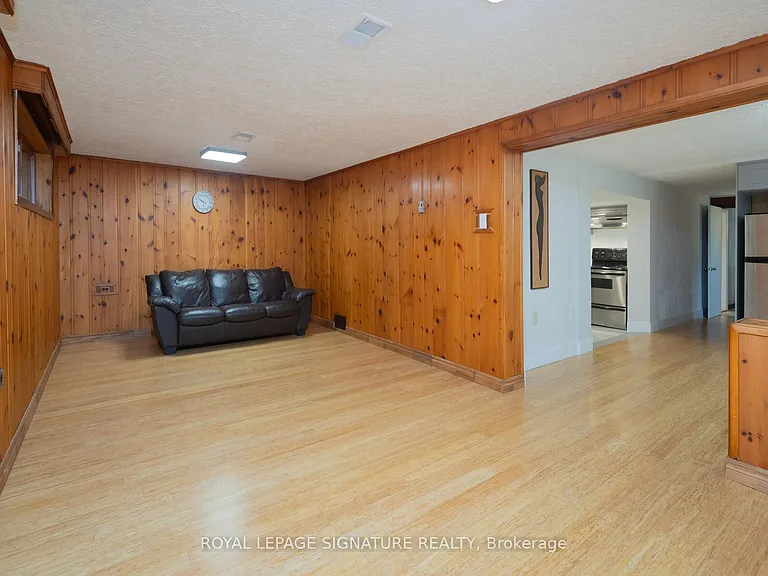 263 Hounslow Ave #BASEMENT — Photo 20