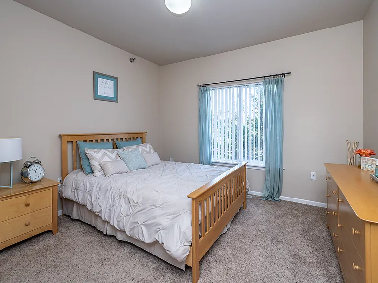 Hearthstone Apartments and Townhomes — Photo 7