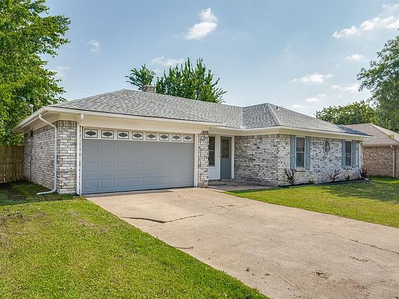 2nd image of 8017 Lynda Ln
