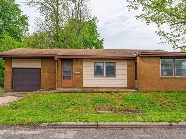 221 N Sherman St, Lincoln, IL 62656