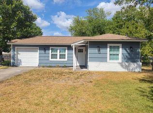 1504 Bowie Dr, Victoria, TX 77901