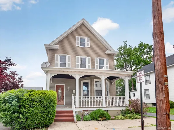 21 Sharp St, Haverstraw, NY 10927