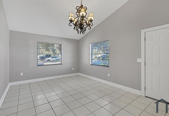 3rd image of 105 Avenida De Bahia