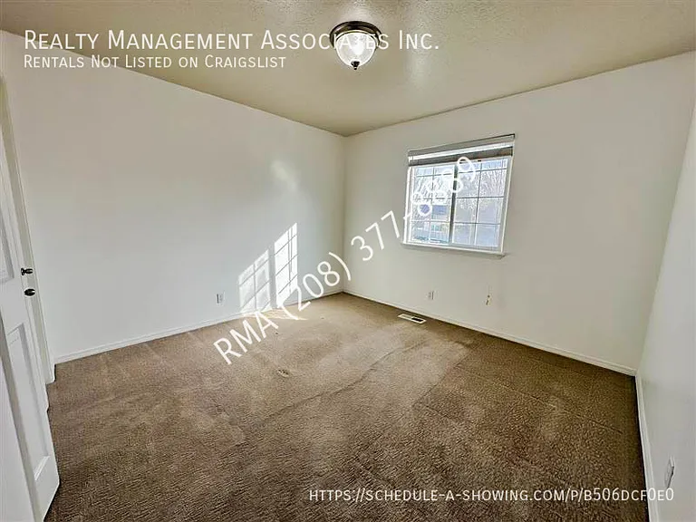 3027 N Betula Ave — Photo 15