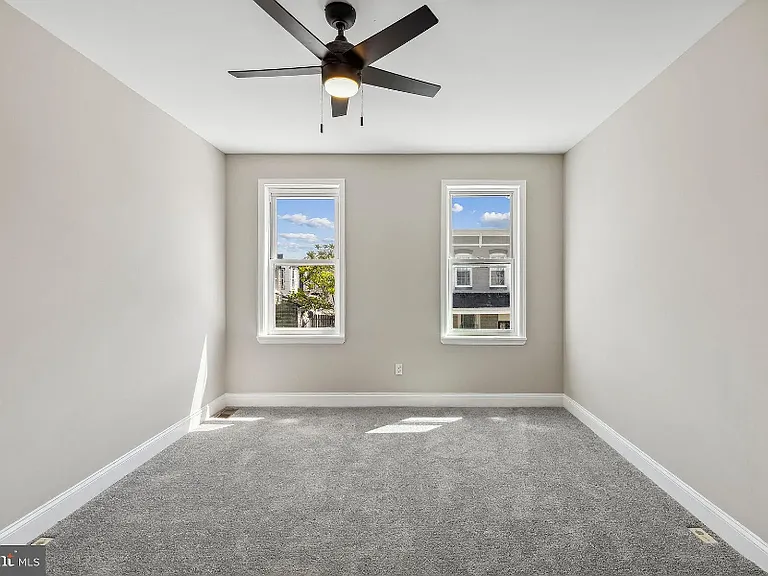 724 N Curley St — Photo 10
