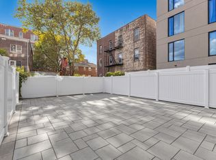 21-10 30th Ave #1R, Astoria, NY 11102