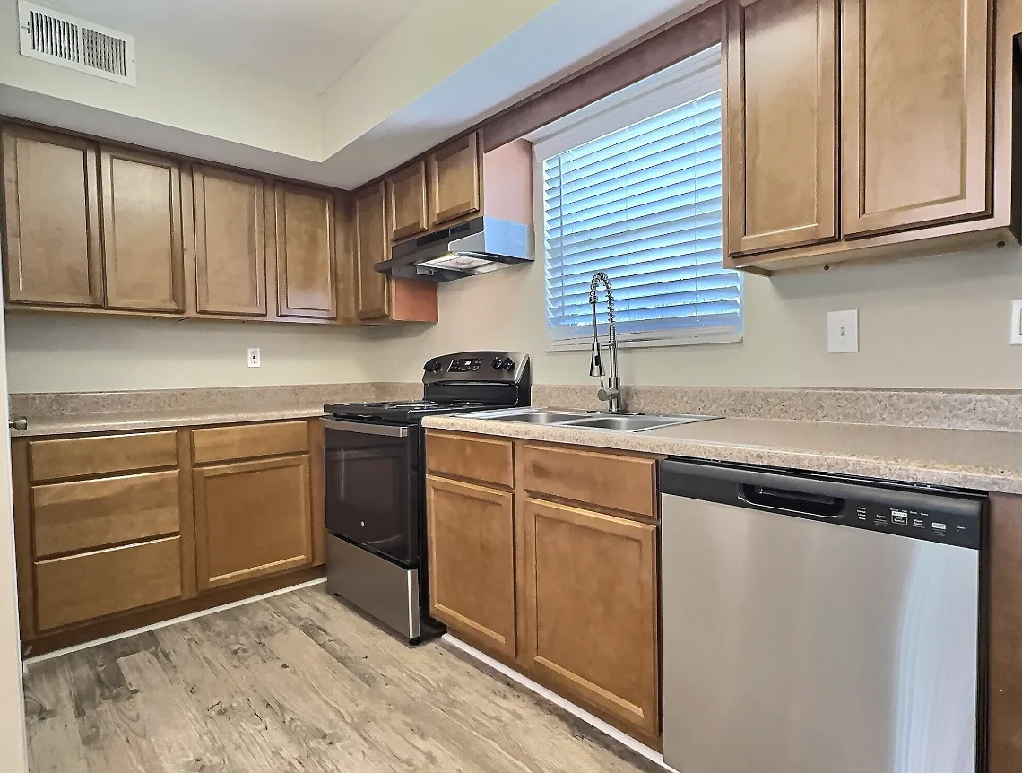 Carriage Hills Apartments — Photo 1