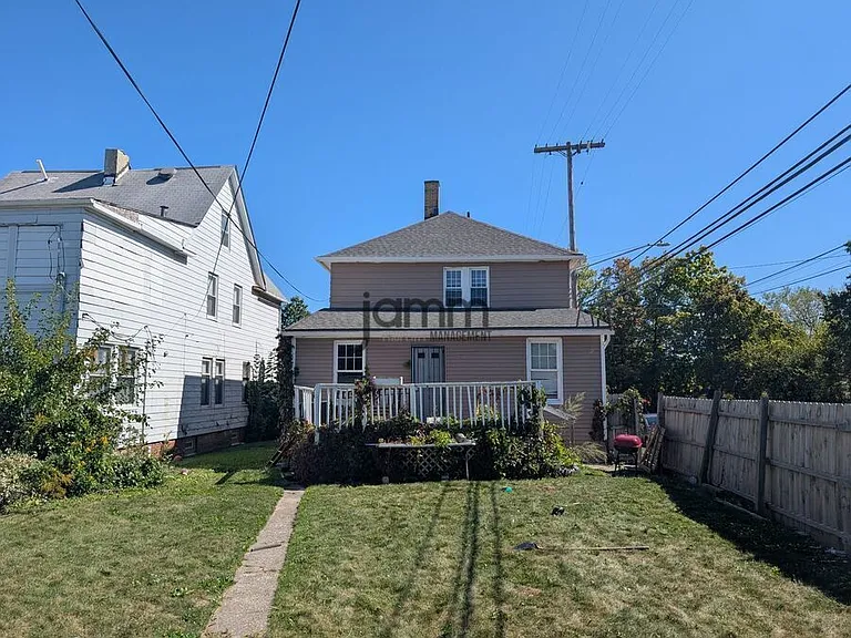 1476 W 107th St #1476 W 107TH UPPER — Photo 19