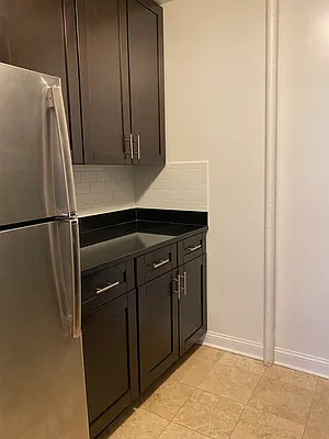 Rented by HH Realty | media 8