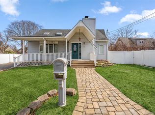 125 W 3rd Street, Ronkonkoma, NY 11779