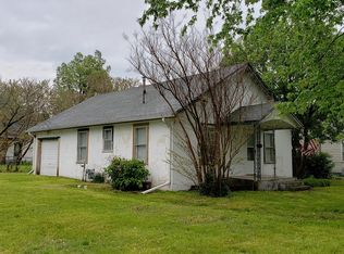 403 Highland St, Aurora, MO 65605