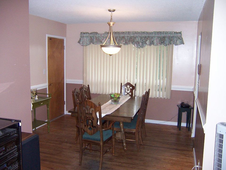 2nd image of 24005 35th Ave S
