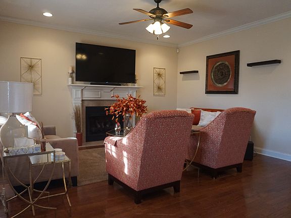 2nd image of 3341 Franklin Meadows Way