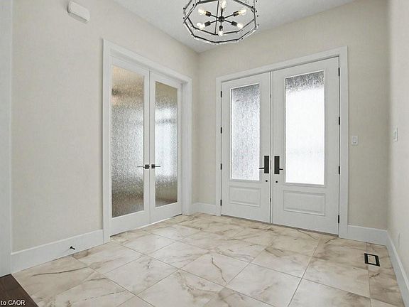 4th image of 12 Albert St