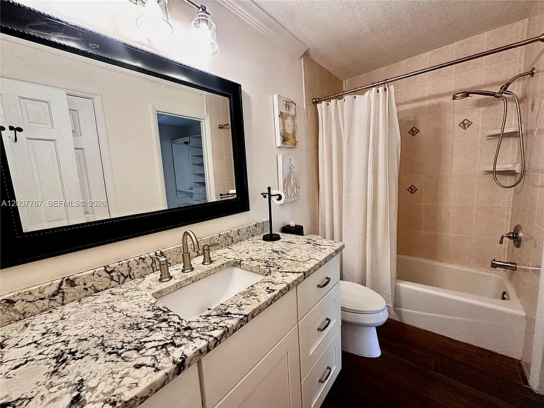 1815 Robalo Dr #201C — Photo 11