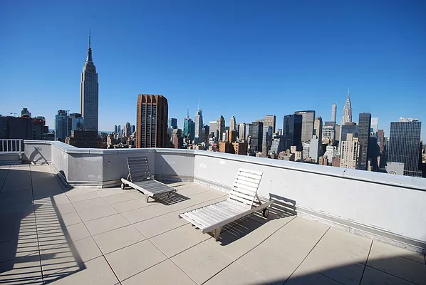 Rented by Luxury Habitat | media 38