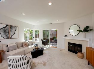 158 Oak Park Dr, Alameda, CA 94502