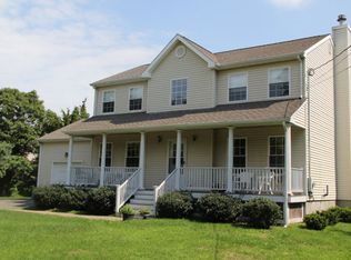 2205 Gillette Dr, East Marion, NY 11939