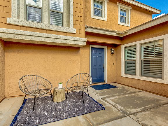 3rd image of 3838 E Parkview Dr
