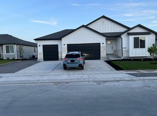 2418 E Quaken Aspen Dr, Eagle Mountain, UT 84005