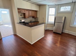 4320 Walnut St APT 2, Philadelphia, PA 19104