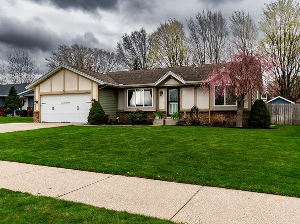 4610 Restmor St SW, Grandville, MI 49418