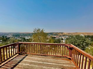 933 & 935 S Main Pl #933, Pendleton, OR 97801