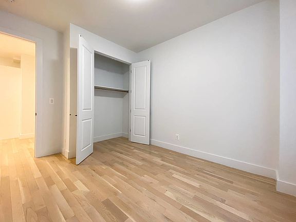 5th image of 471 W 125th St #2