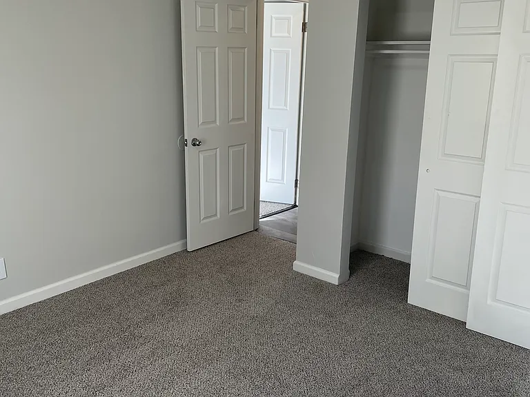 Sandy Ridge Apartments — Photo 26