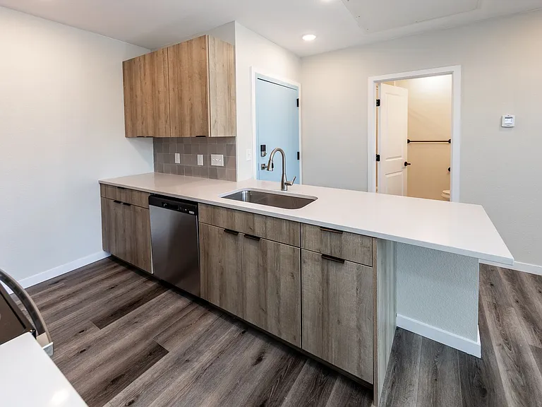 810 S Weber St — Photo 49
