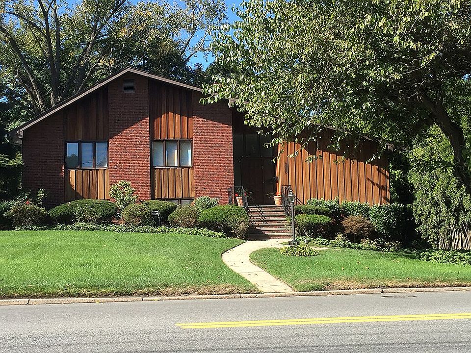 1st image of 1578 River Rd