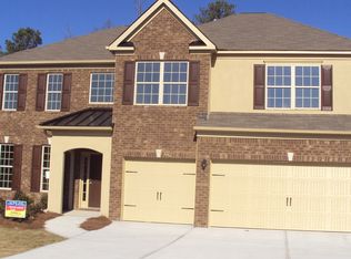 620 Lakeside Vw, Fairburn, GA 30213