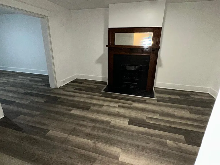 402 Center St #2 — Photo 8