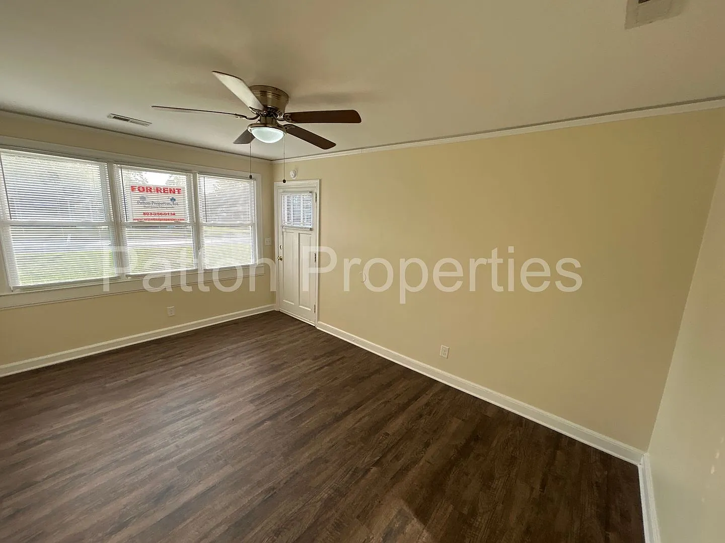 2 bed, 1.0 bath, 978 sqft, $1,050 — Photo 3