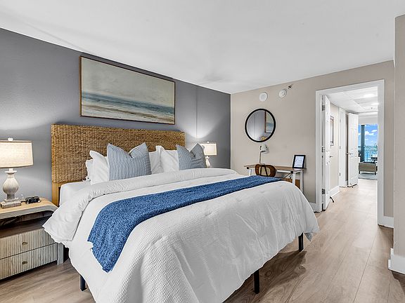 5th image of 3000 N Ocean Blvd #424