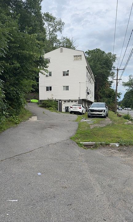 1st image of 747 River St #2