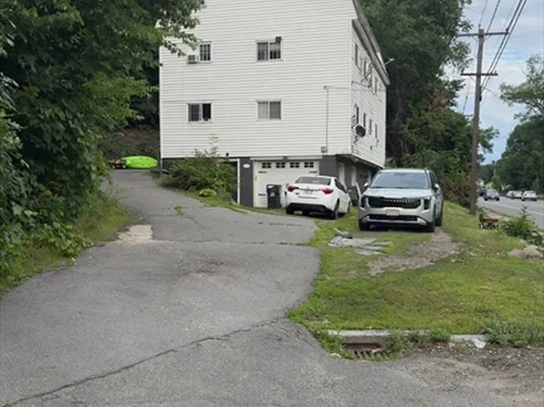 747 River St #2, Haverhill, MA 01832