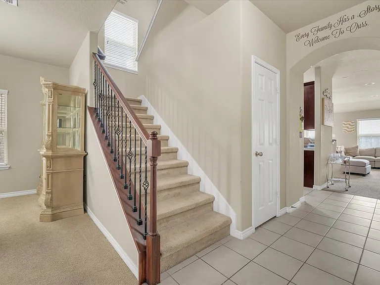 1820 Christopher Creek Dr — Photo 7